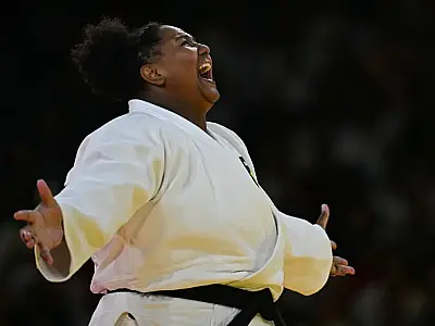 Beatriz Souza conquista ouro no judô e faz história nas Olimpíadas de Paris 2024