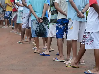 Congresso Nacional proíbe "saidinha" de presos em votação decisiva; nova derrota para Lula