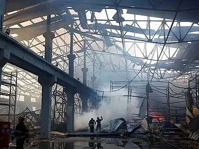 Ataques aéreos russos devastam Kiev e outras cidades da Ucrânia
