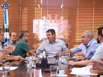 Riedel consolida apoio e mobiliza prefeitos de MS em evento de lançamento do Programa Municipalismo