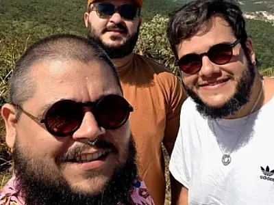 Justiça de Goiás reconhece união estável de trisal masculino em decisão inédita