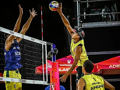 Duplas do Brasil estreiam com 6 vitórias no Mundial de Vôlei de Praia
