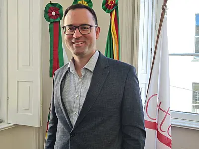 Prefeito de Bento Gonçalves cria lei que oferece emprego para beneficiários do Bolsa Família
