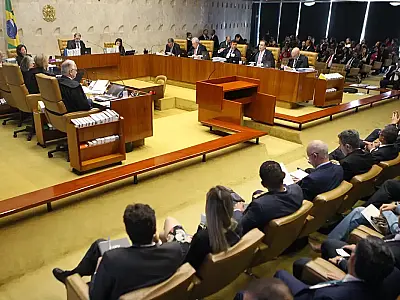 Flávio Dino assume posição estratégica no STF: cadeira em uma das pontas do plenário