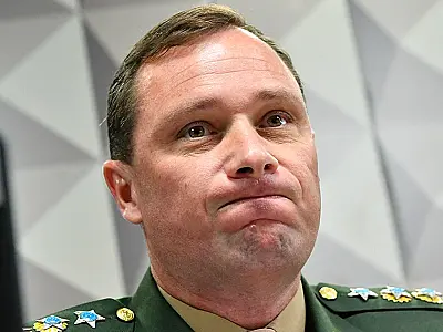 Mauro Cid comparece ao STF para audiência sobre cumprimento de pena por tentativa de golpe