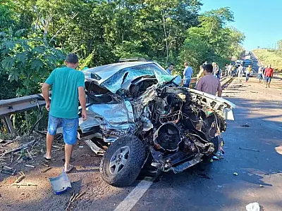 Desprendimento de trailer provoca colisão fatal na BR-158
