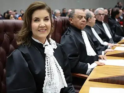 Daniela Teixeira, ex-integrante do grupo Prerrogativas, é cotada para vaga de Barroso no STF


