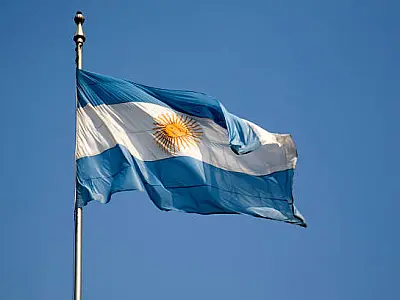 Argentina autoriza envio ao Brasil de cinco condenados pelo ataque de 8 de janeiro

