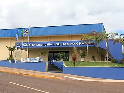 Câmara barra privatização da saúde em Campo Grande após sessão tensa e votação apertada