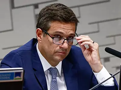 Presidente do BC manifesta aprovação no aumento dos combustíveis