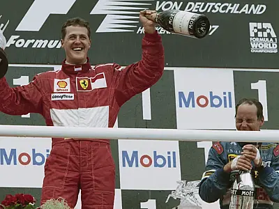 Michael Schumacher não está mais acamado e usa cadeira de rodas, apontam fontes internacionais