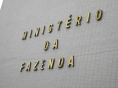 Estratégia do Governo para precatórios pode ampliar despesas além do arcabouço fiscal