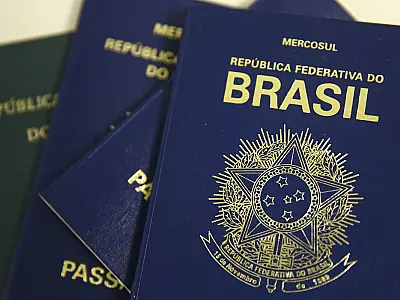 Tempo de espera por visto para os EUA diminui nas cidades brasileiras