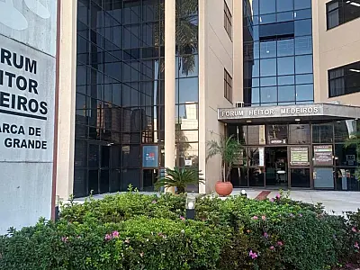 Mãe que deixou bebê sozinha responderá em audiência de custódia nesta quinta-feira