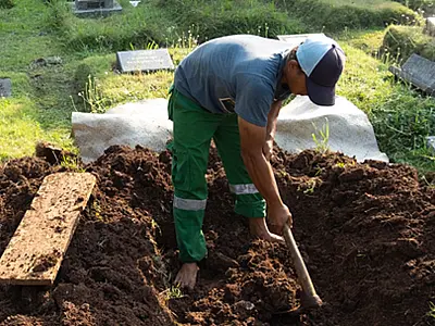 Prefeitura abre seleção para pedreiros e coveiros com contratação temporária