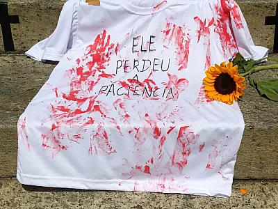 Mulheres vão às ruas em todo país para protestar contra o feminicídio