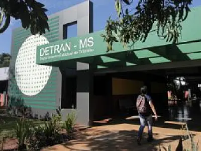 Ex-proprietários de veículos leiloados pelo Detran-MS podem solicitar saldo remanescente