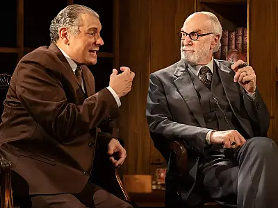 Freud e C.S. Lewis se encontram em sucesso nacional que chega a Campo Grande