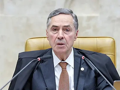 Deputados do PL divulgam desinformação sobre filha de Barroso