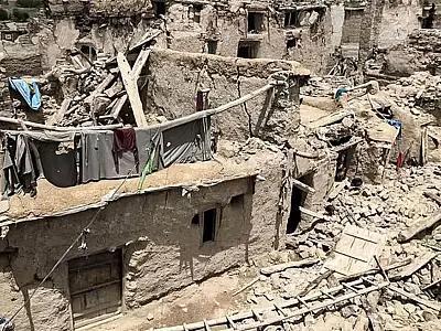 Terremoto no Afeganistão de magnitude 6,3 já ultrapassa 2.400 mortos
