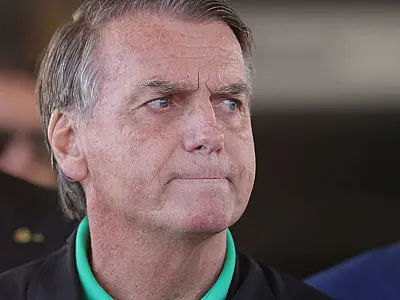 STF forma maioria para rejeitar recursos de Jair Bolsonaro e avalia execução de pena