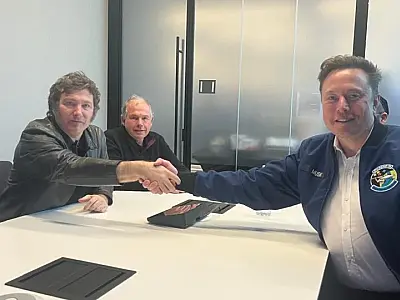 Elon Musk recebe oferta de colaboração do presidente argentino no conflito com o STF brasileiro