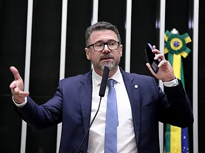 Conselho de Ética abre processos contra Marcos Pollon, que pode ser suspenso por até 120 dias