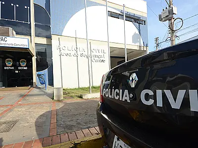 Mulher é agredida na frente da filha após ser deixada na rua pelo marido