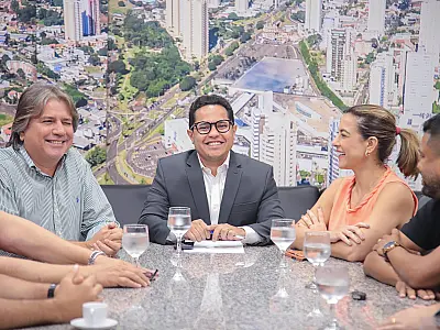 Soraya Thronicke reforça diálogo com vereadores e parabeniza Papy pela presidência da Câmara
