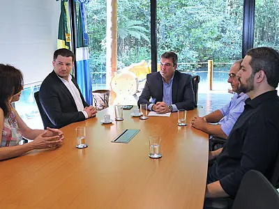 Governador de MS Eduardo Riedel reforça compromissos com médicos-veterinários e zootecnistas