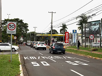 A Agetran irá implantar 85 novas câmeras de monitoramento e aumentar a instalação de lombadas e rad
