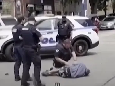 Policiais matam homem negro a tiros durante abordagem; veja vídeo