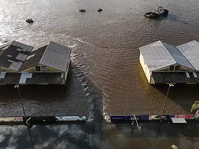 Tentativa de salvar Porto Alegre das cheias revela fracasso do sistema de proteção