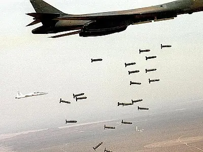 Bombas de fragmentação: O armamento controverso que os EUA enviarão à Ucrânia