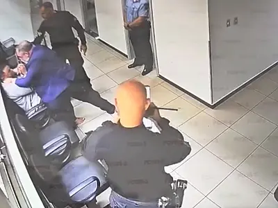 Preso por violência doméstica é agredido por promotor durante audîência de custódia