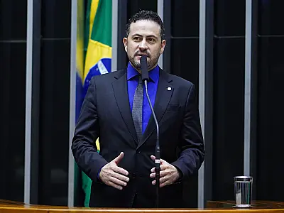 Proposta robusta mira combate a bebidas falsificadas e crime organizado, diz relator