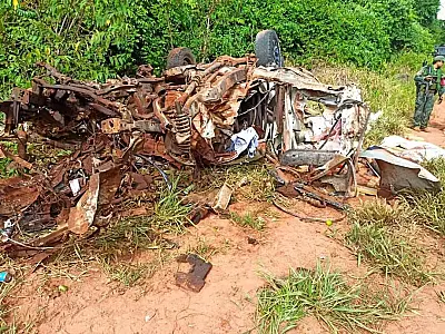 Explosão de caminhonete carregada com drogas deixa três mortos