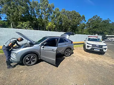 Operação policial intercepta casal transportando carro furtado em direção à fronteira com a Bolívia