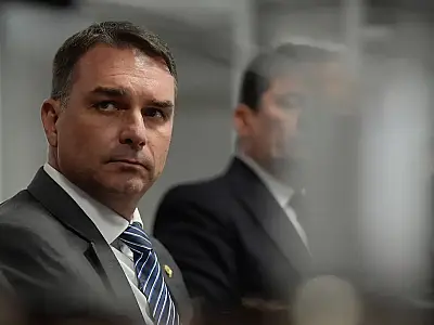 Flávio Bolsonaro amplia diálogo com o setor financeiro em São Paulo com apoio de aliado