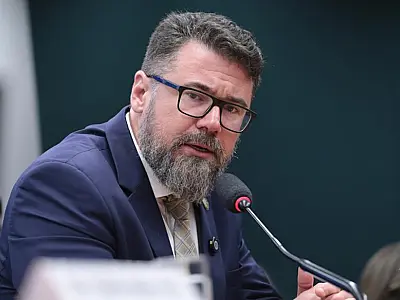 Anistia tem que se pautada e votada urgentemente, defende Marcos Pollon