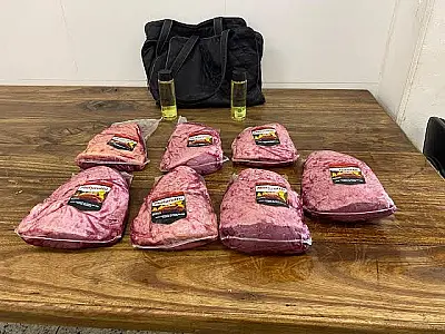 Confeiteiro é preso após furtar carnes, chocolates e produtos de higiene em supermercado de Dourados