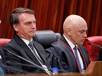Defesa de Bolsonaro solicita saída de Moraes no caso do suposto golpe