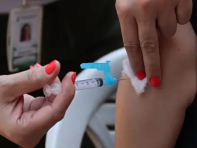 Restrição de fornecimento da vacina contra dengue pela Takeda gera impacto na rede particular