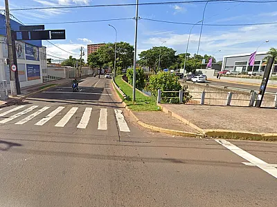 Pedestre morre atropelado no Centro de Campo Grande e motorista foge sem prestar socorro
