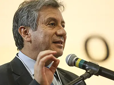Evento mundial discute novas estratégias de combate à gripe aviária