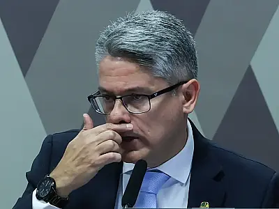 Gilmar Mendes pede que PGR investigue Alessandro Vieira por abuso de autoridade