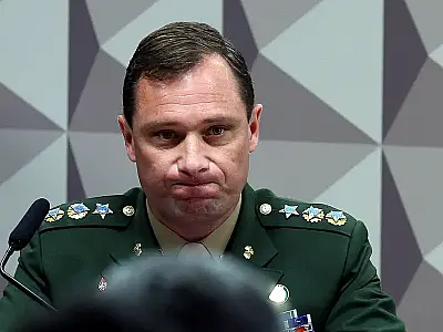 Moraes nega pedido de Bolsonaro para anular delação de Cid
