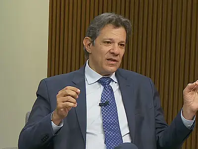 Haddad anuncia intenção de recompor carga tributária em reunião com o Ibre/FGV