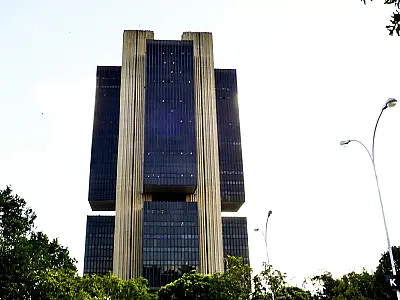 Com quórum desfalcado, Copom decide se mantém Taxa Selic