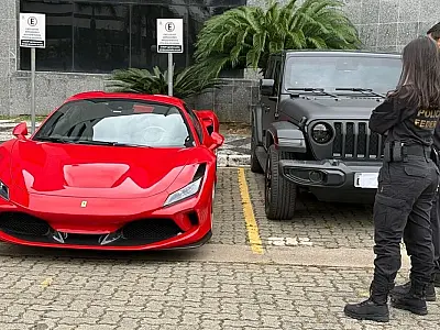 Ferrari de R$ 4 milhões é apreendida em operação que investigou sindicato ligado a irmão de Lula